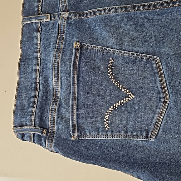 LEVI'S 512 perfectly slimming bootcut jeans - Picture 6 of 16
